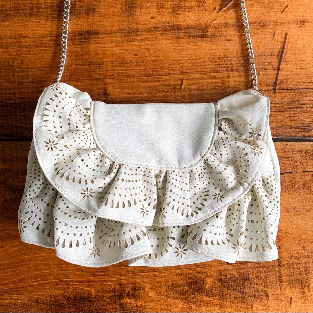 Cute Boho-Style Eyelet Purse